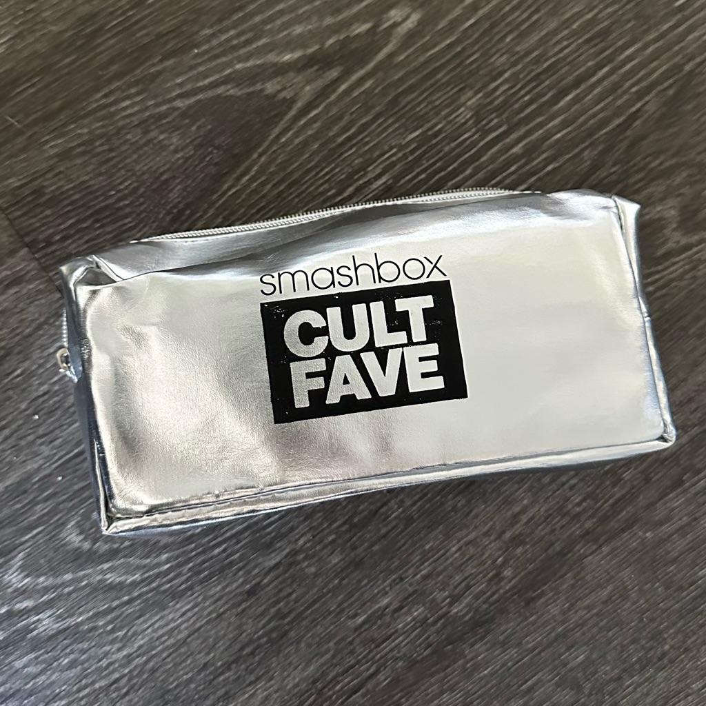 Brand New Smashbox Silver Cosmetics Pouch Get It Now